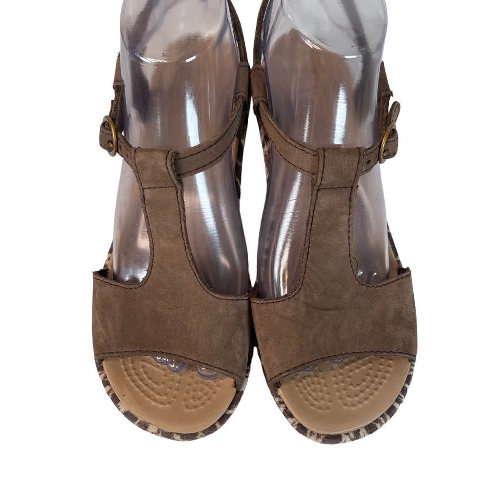 Crocs A Leigh Ikat Brown Wedge Sandals T Strap Comfort Lightweight Casual Summer